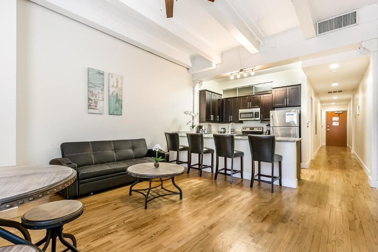 Beautiful Condos Steps From French Quarter And Bourbon St 新奥尔良 外观 照片