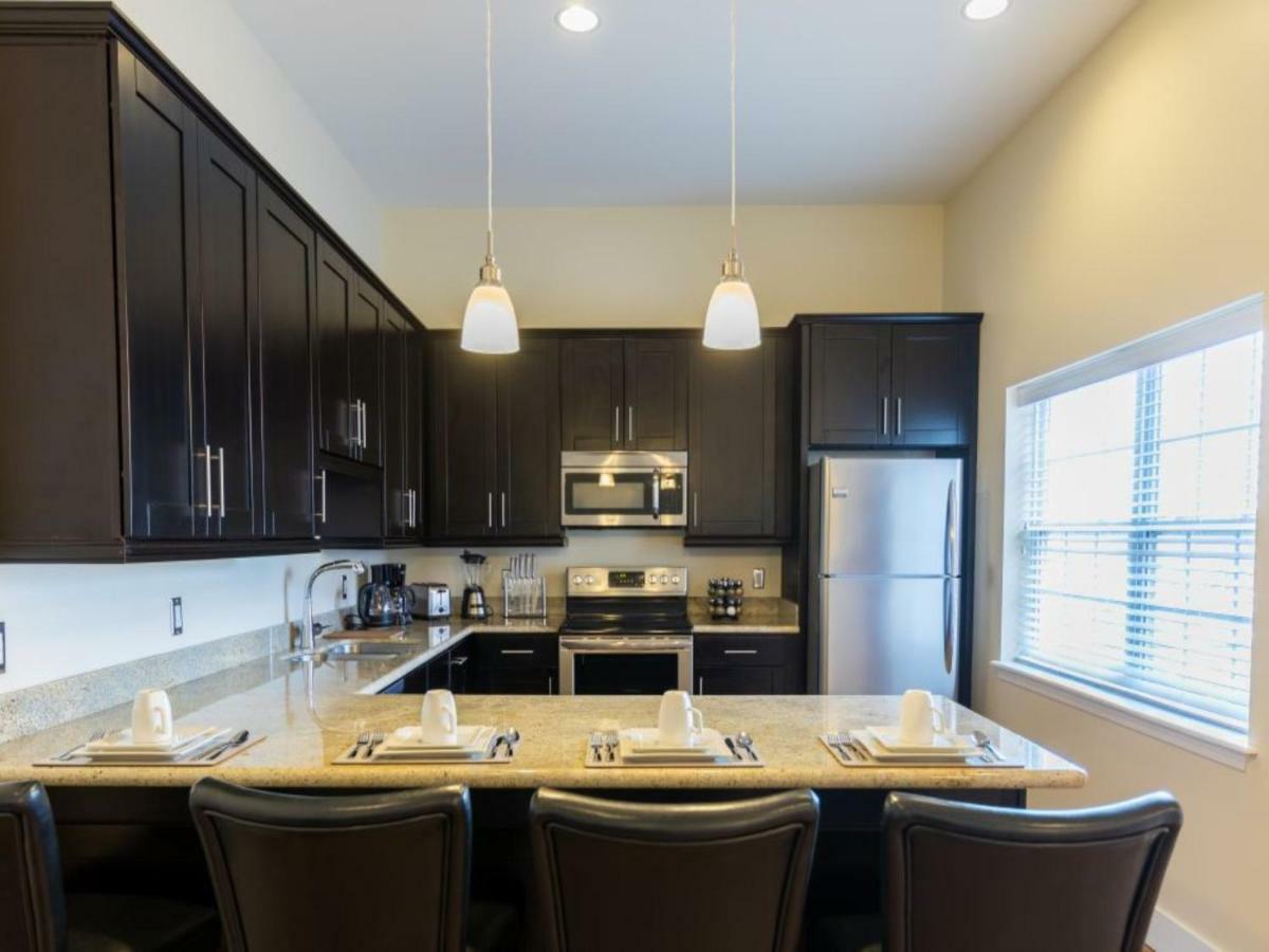 Beautiful Condos Steps From French Quarter And Bourbon St 新奥尔良 外观 照片