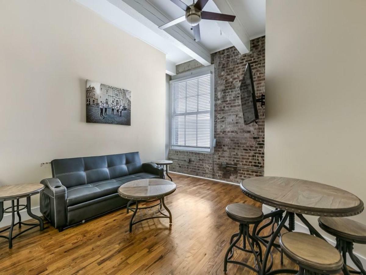 Beautiful Condos Steps From French Quarter And Bourbon St 新奥尔良 外观 照片